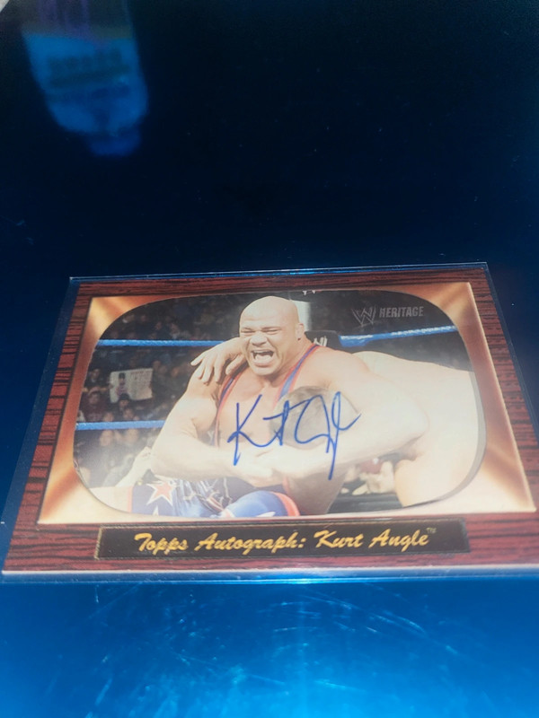 Cartão wwe autografado Kurt Angle