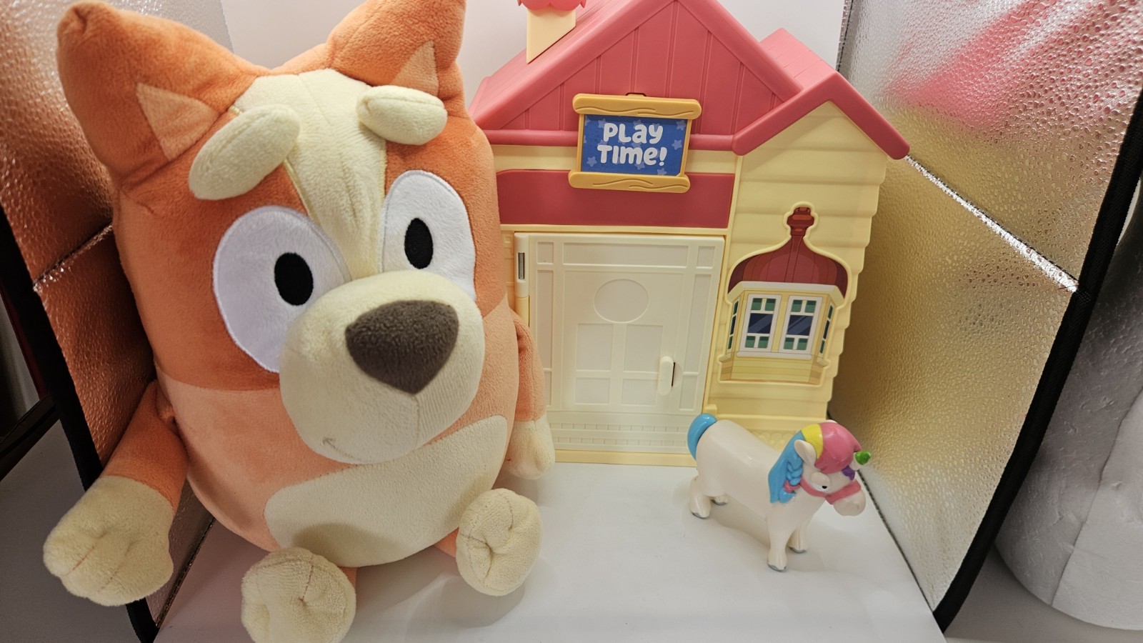 Pacchetto Giocattolo Ufficiale Bluey Grande Bingo Peluche Gioco Data Clubhouse Unipony Figura