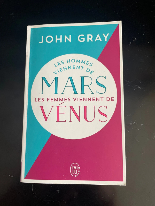 Livre les hommes viennent de mars, les femmes viennent de Vénus