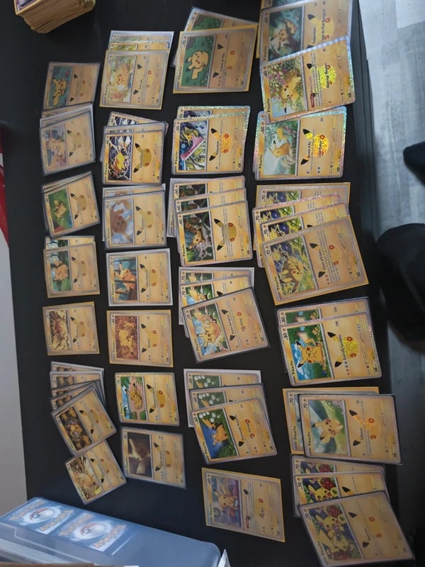 60 pikachu 30ans