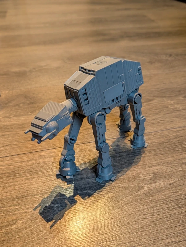 Réplique articulé AT-AT Star Wars