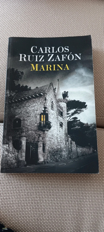 Marina – Carlos Ruiz Zafón