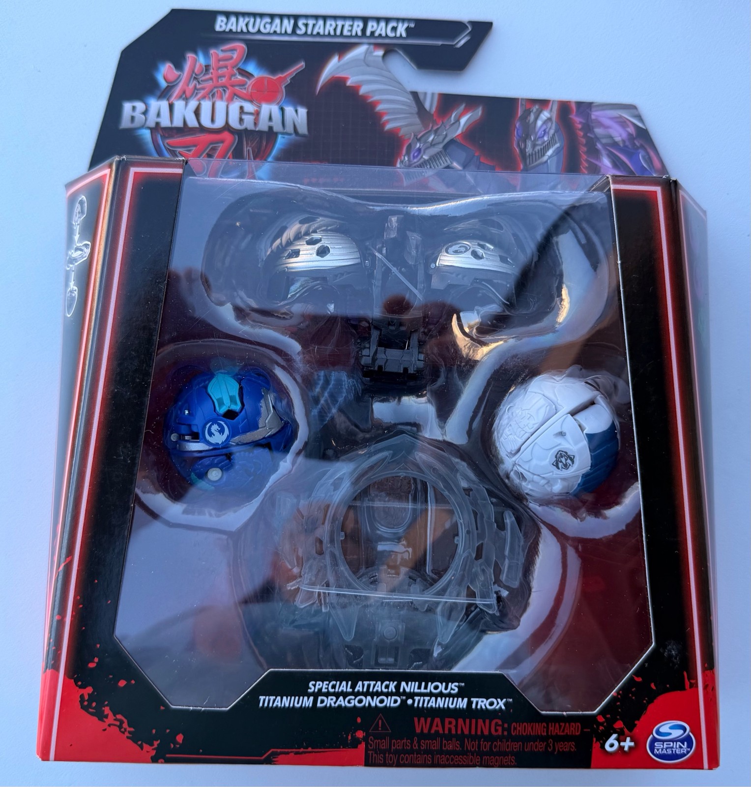 Bakugan Starter Pack Special Attack Nillious Titanium Dragonoid Trox