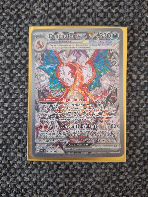 Carte pokemon dracaufeu 223/197