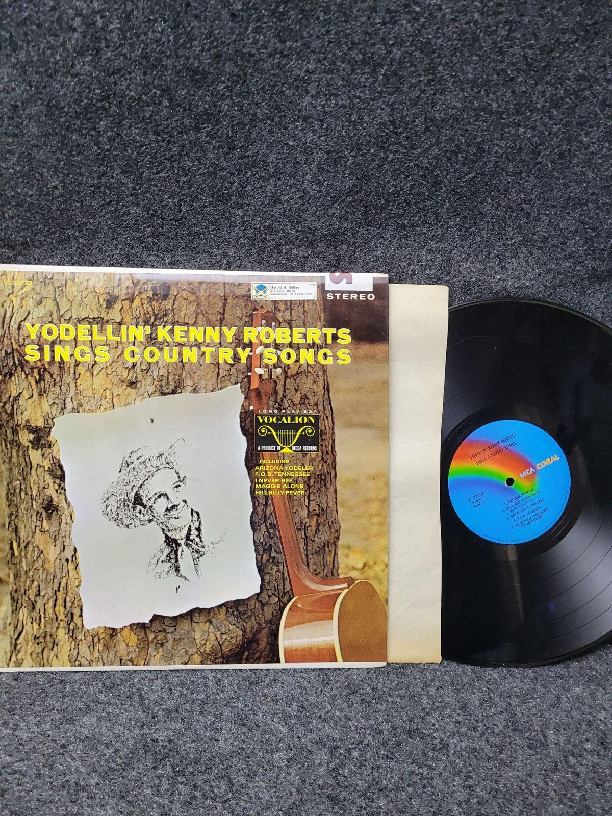 Vintage Yodellin' Kenny Roberts Sings Country 12" Black Vinyl LP 1973 MCA Coral