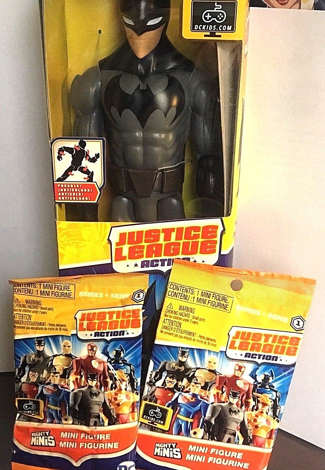 Modellino Justice League's "Batman" 12" e 2 borse Batman Blind serie 1 nuovo con scatola!!