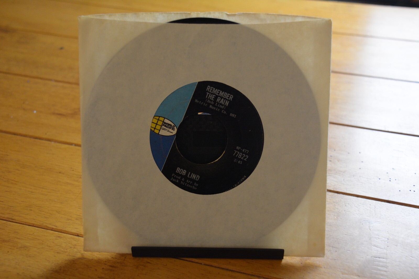 BOB LIND "REMEMBER THE RAIN" 45 RPM 7" G+ RECORD WORLD PACIFIC [E24-122]