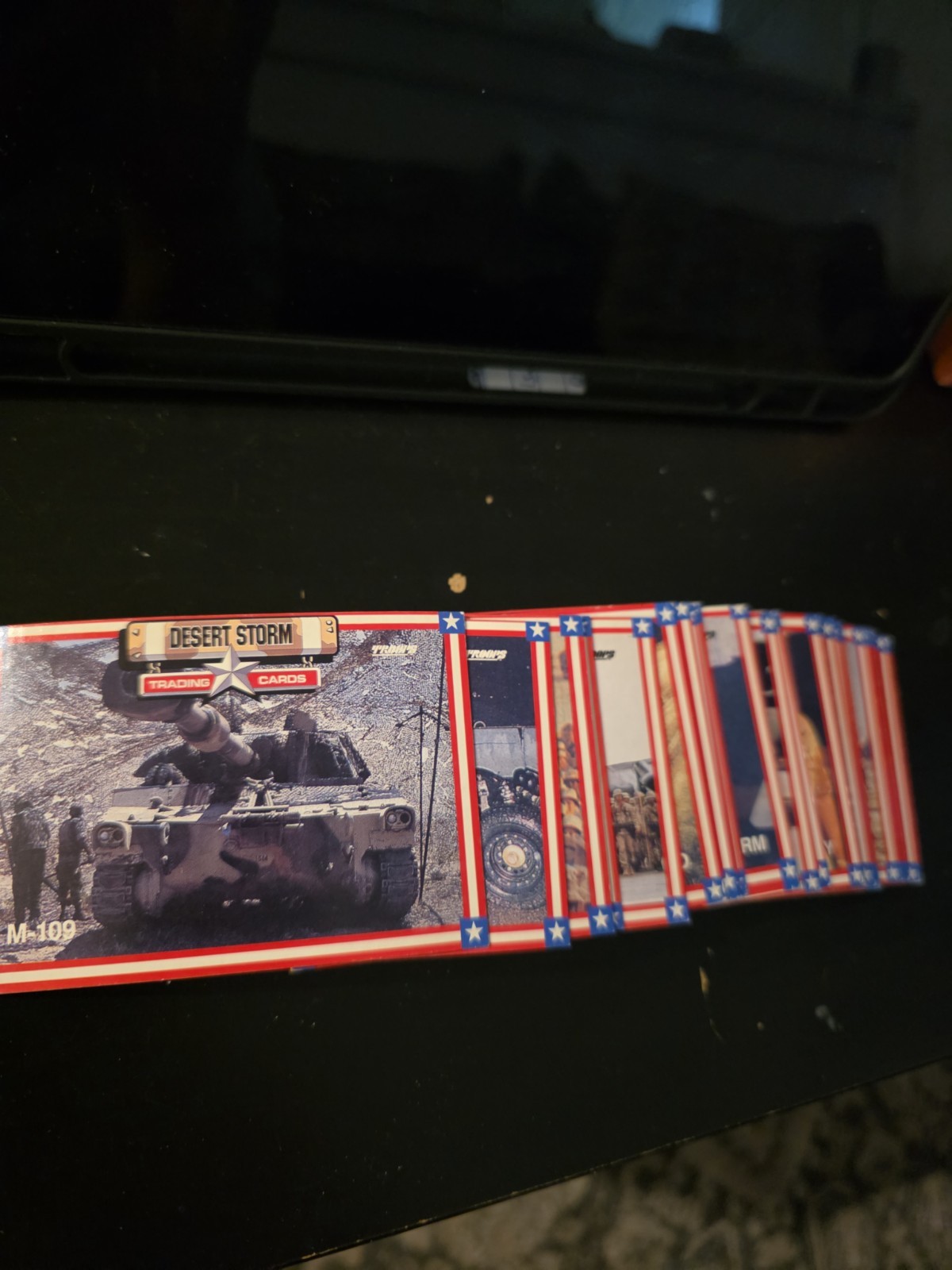 Lotto di 28 carte collezionabili Desert Storm Topps 1991 vintage #'s 91-120