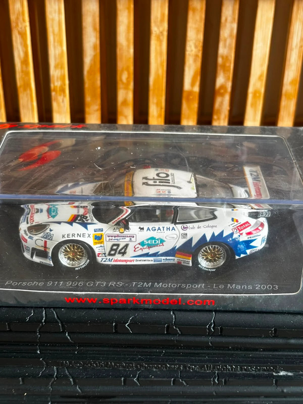 Spark Porsche 911 996 GT3 RS T2M Motorsport n°84 Le Mans 2003 1/43 avec boîte