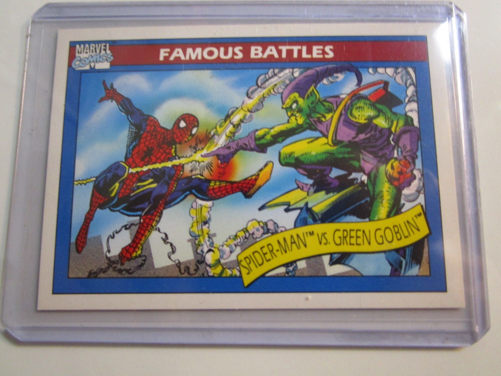 1990 Impel Marvel MCU Comics #111 SPIDER-MAN vs. GREEN GOBLIN BATTAGLIE FAMOSE-