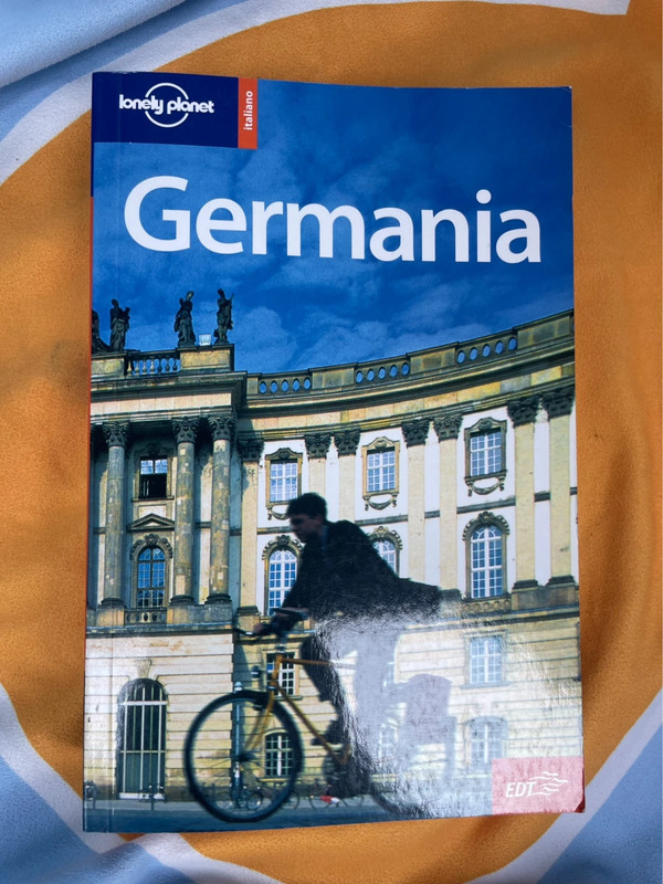 Guida turistica lonely planet germania ottima