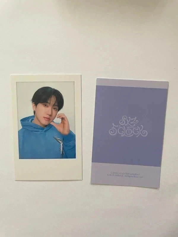 Polaroid Stray Kids 5'Clock MD Changbin face heart