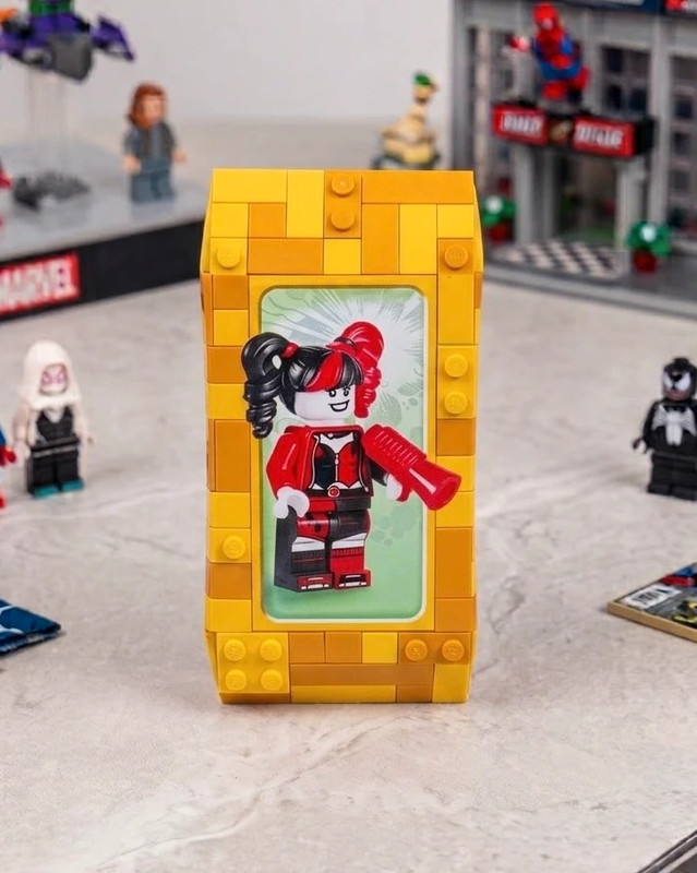 Minifigura LEGO Harley Quinn