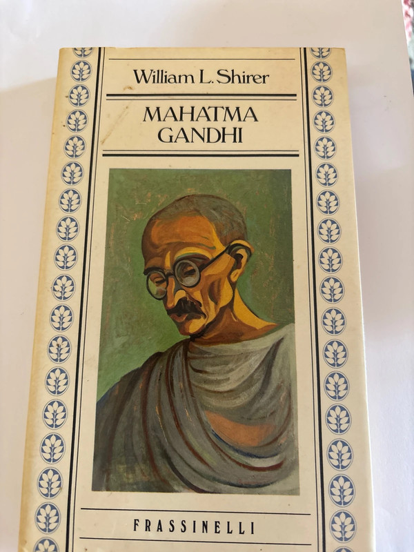 Libro mahatma Gandhi di Shirer
