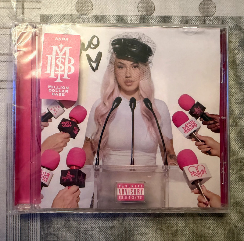 CD million dollars babe Anna Pepe autografato