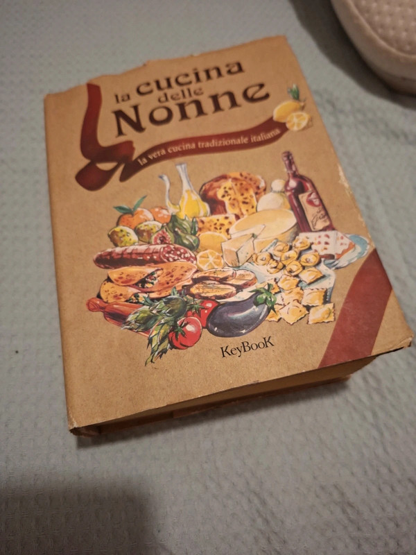 Libro "La cucina delle nonne. La vera cucina tradizionale italiana" - KeyBook