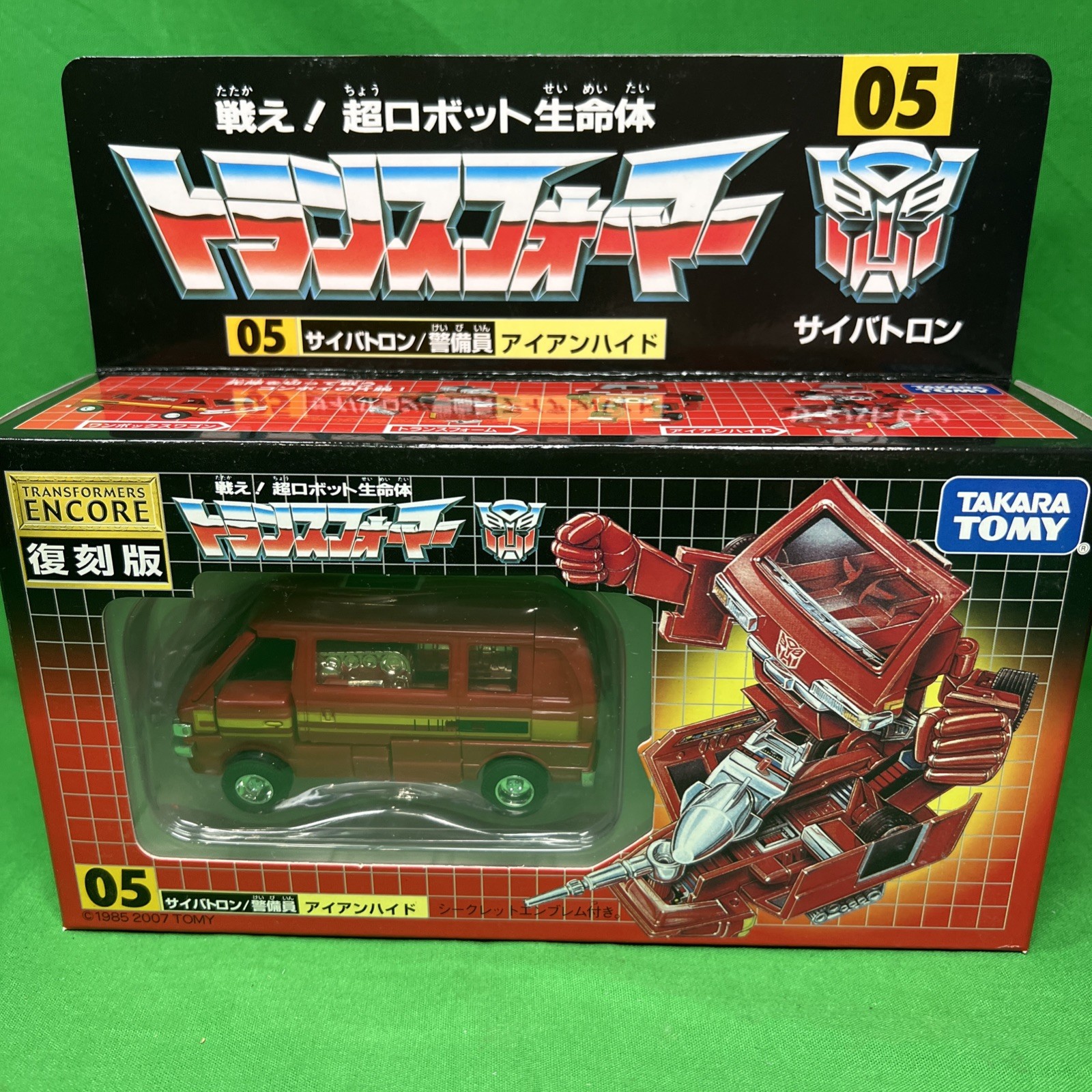 Takara Transformers G1 Ironhide Encore 05 Action Figure Hasbro Riedizione Retrò