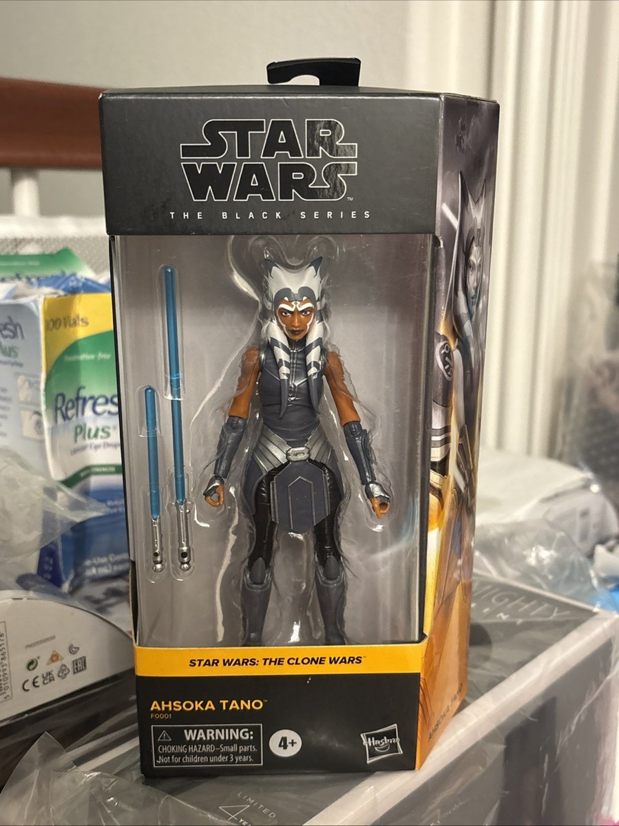 Star Wars The Black Series Ahsoka Tano The Clone Wars 6" Action Figure In Hand