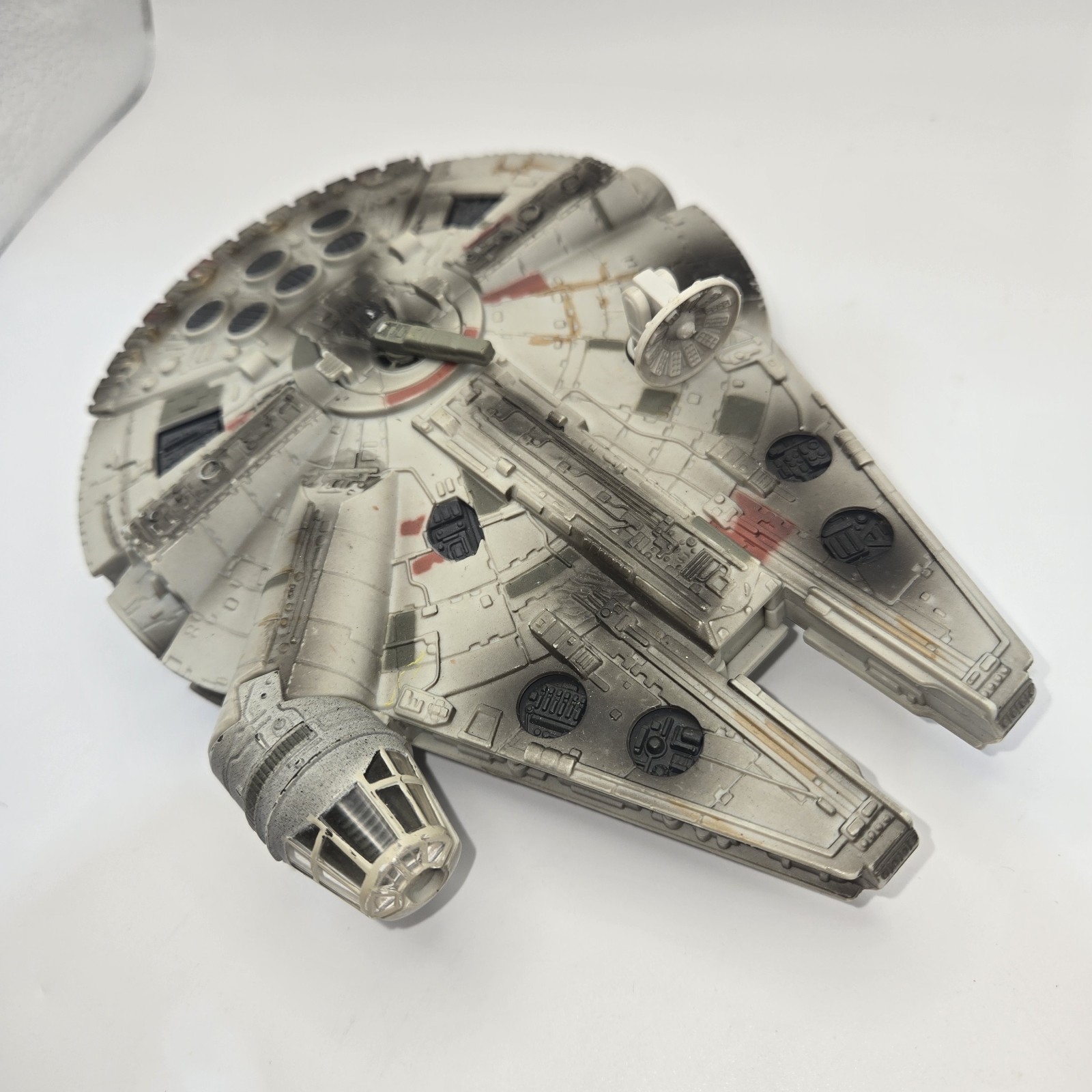 2002 STAR WARS MICRO MACHINES ACTION FLEET MILLENNIUM FALCON (BATTAGLIA DANNEGGIATA)