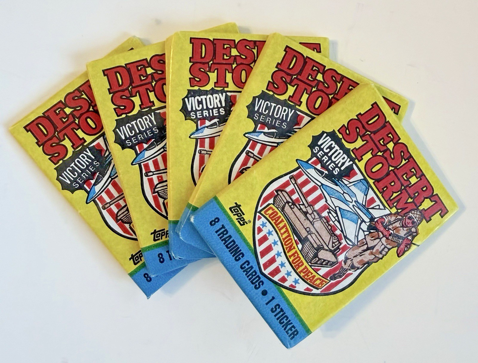 Lotto 5 confezioni sigillate Topps Desert Storm Victory serie 1991 Coalizione per la pace
