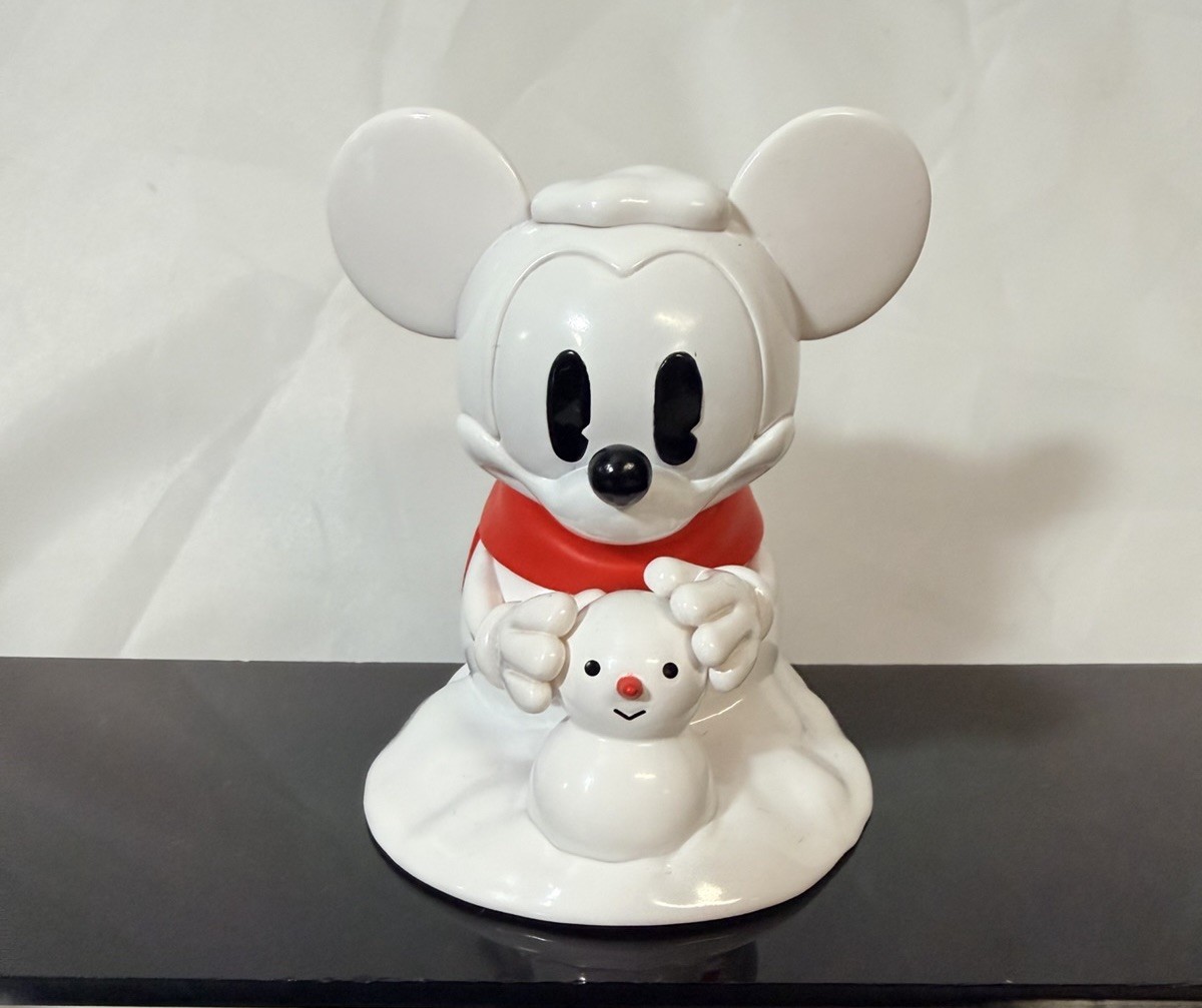 POP MART Disney 100° Anniversario Topolino Sempre Curioso Pupazzo di Neve Figura Topolino