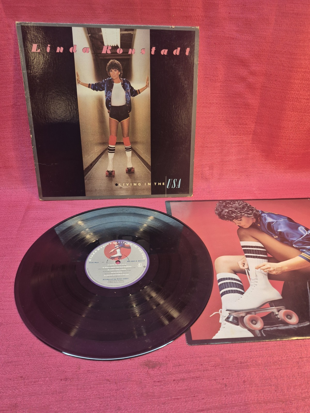 Linda Ronstadt Living in the USA Vinyl LP Asylum 6E-155 Orig Inner Sleeve Rock