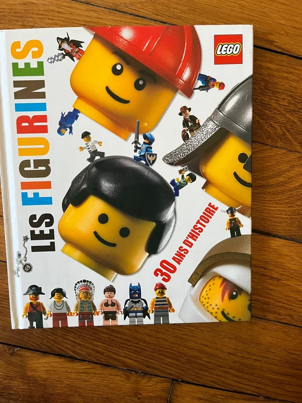 Livre lego les figurines
