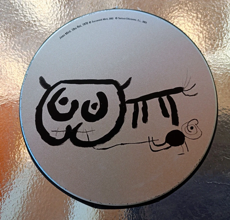 Título: Estuche redondo Joan Miró – Ubu Roi – Edición Textura 2003
