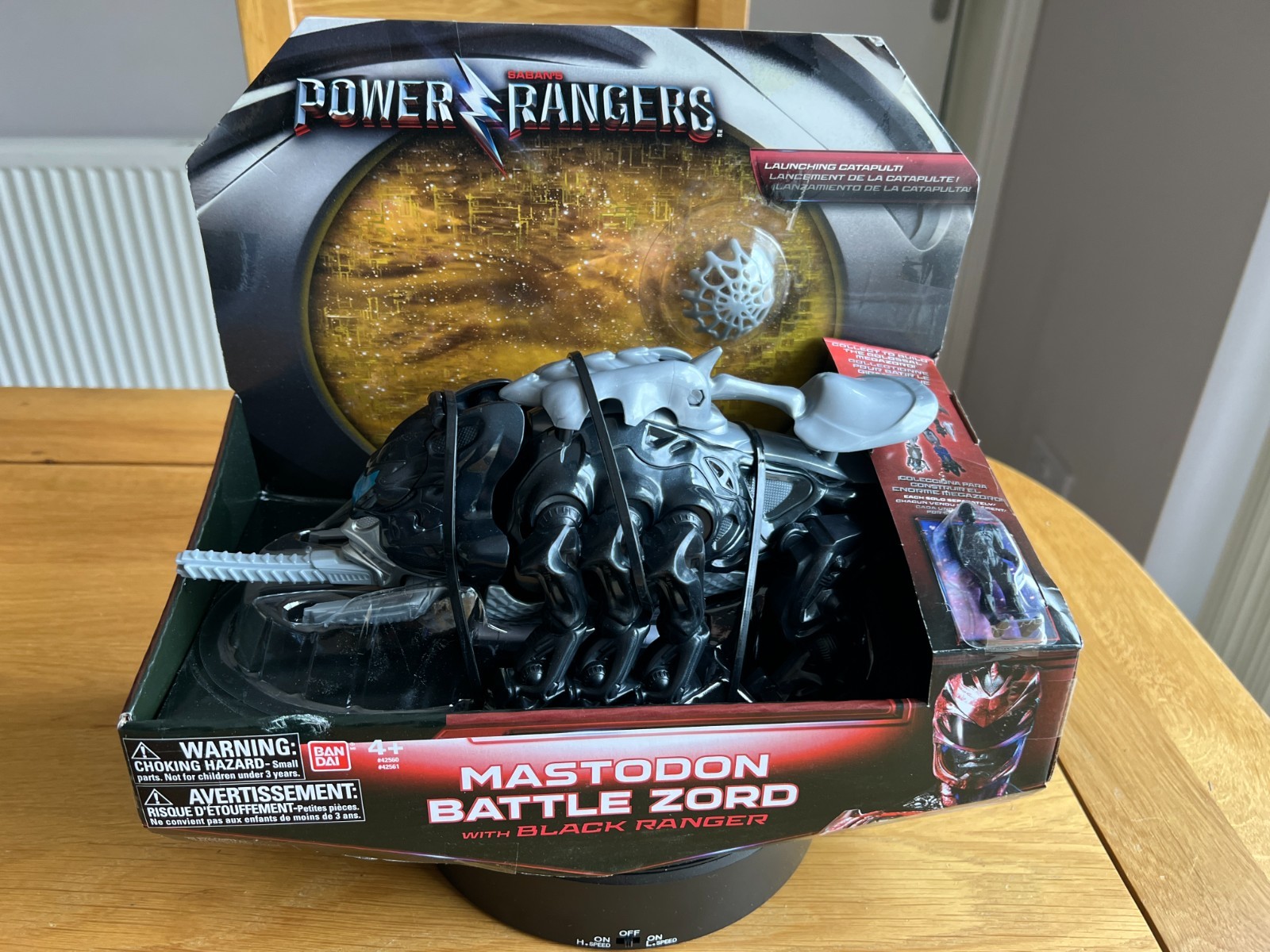 Power Rangers Movie Mastodon Battle Zord con minifigure nera nuovo di zecca