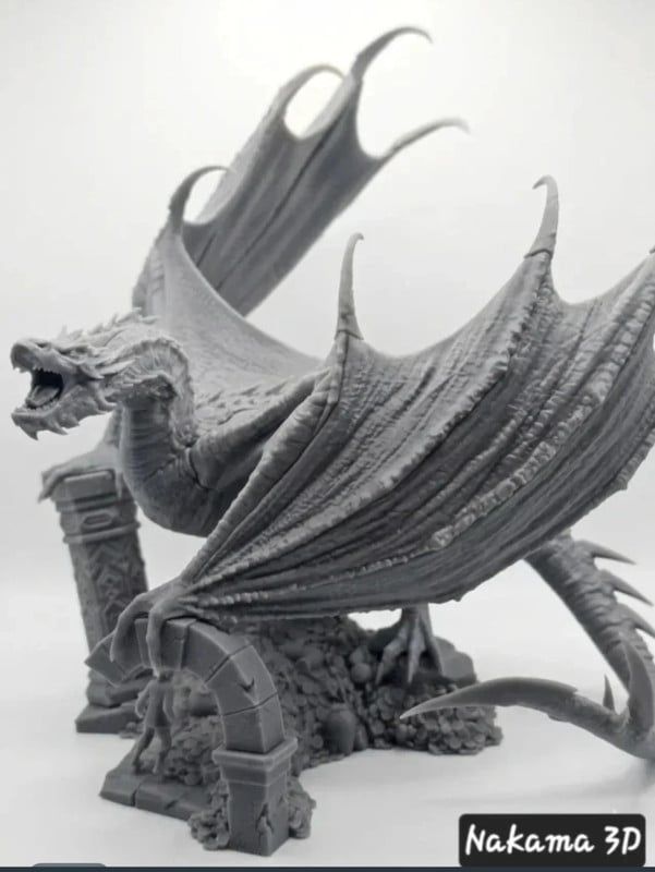 Smaug El Hobbit figura resina