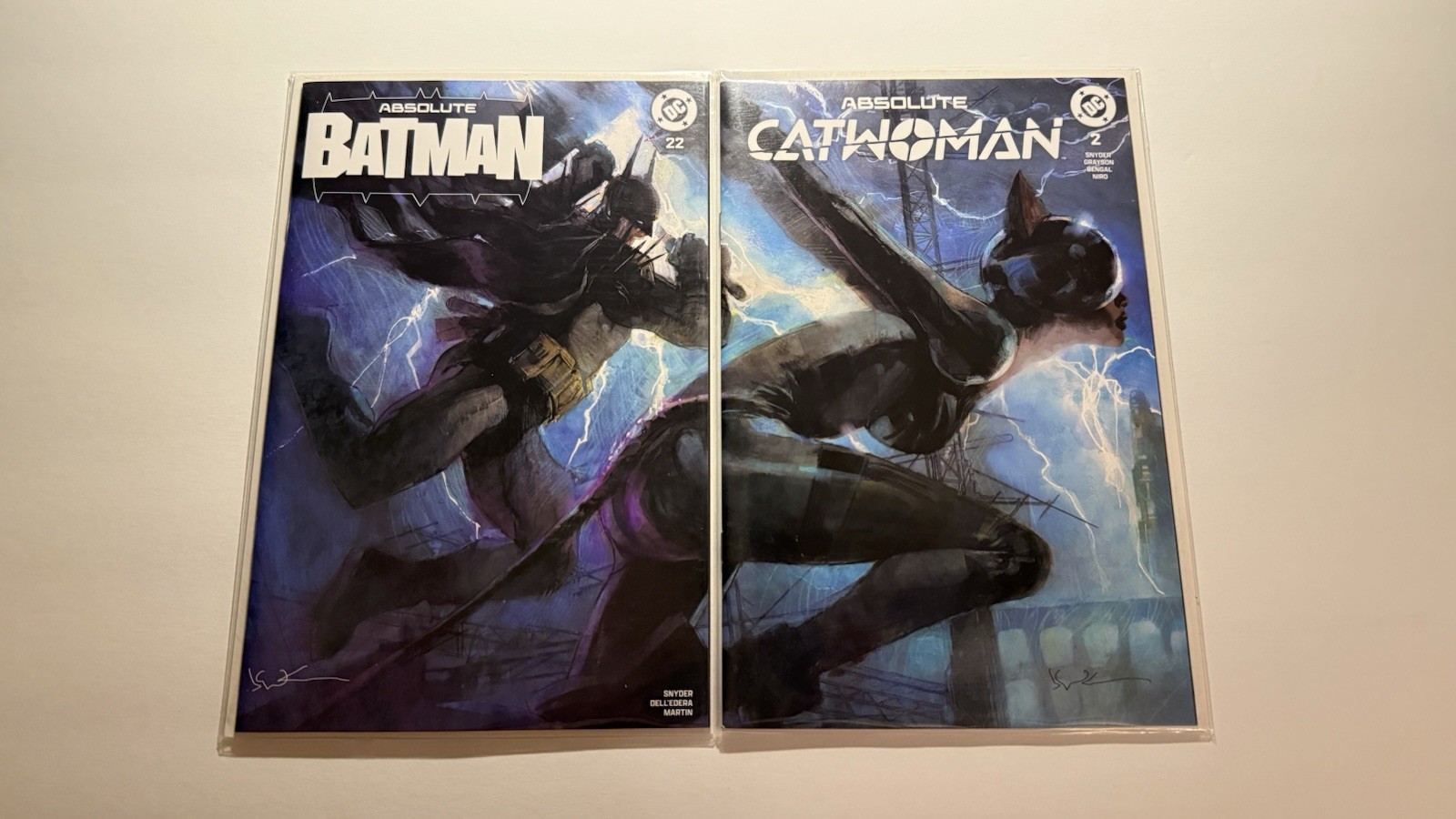 ABSOLUTE BATMAN #22 AND CATWOMAN #2 SET SDCC SIENKIEWICZ