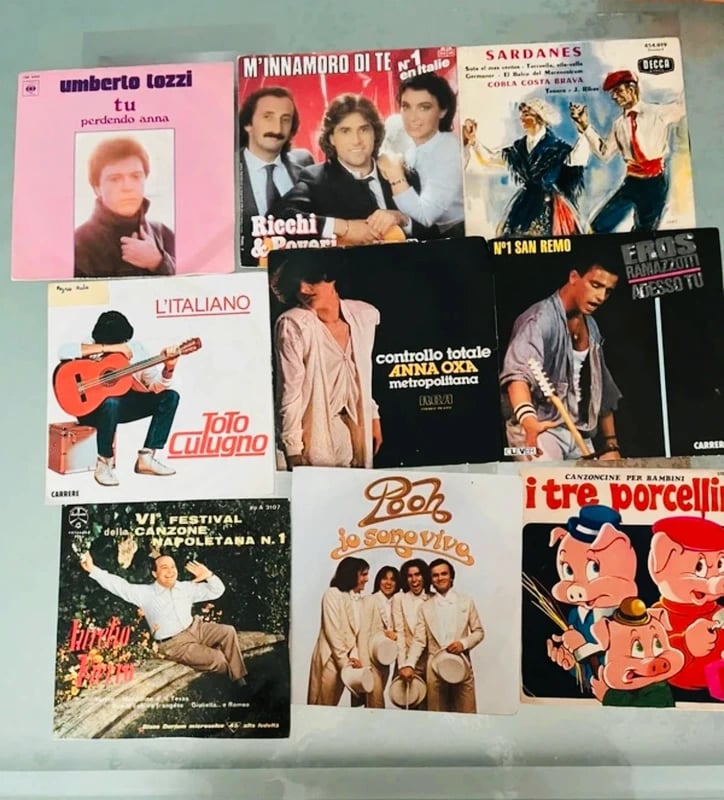Lot de 9 disques 45 tours