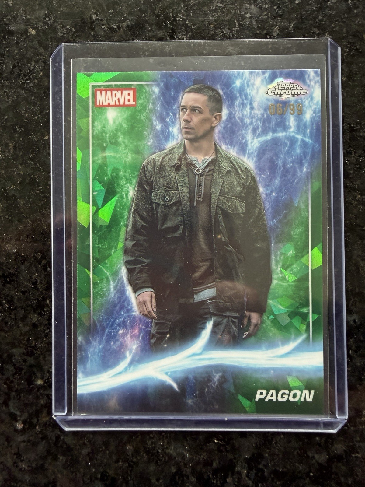 2025 Topps Chrome Marvel Studios Pagon /99 rifrattore verde #154 Secret Invasion