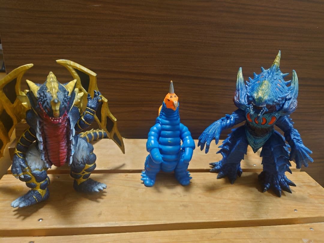 Lotto Figurine Ultraman Kaiju Vakishim Dinozaur King of Mons Sofubi Giappone Vintage