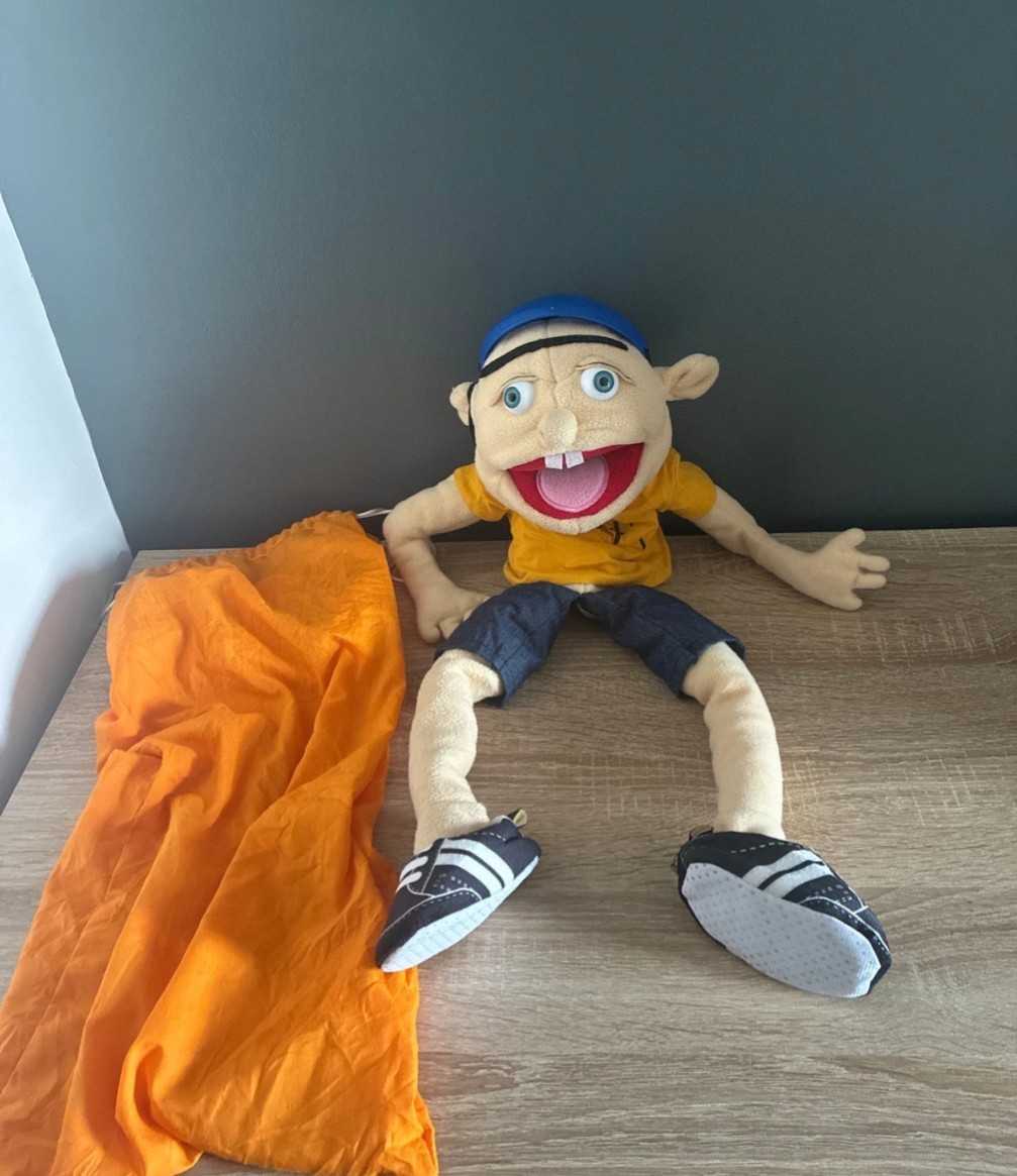 Jeffy Hand Puppet With Helmet 60cm