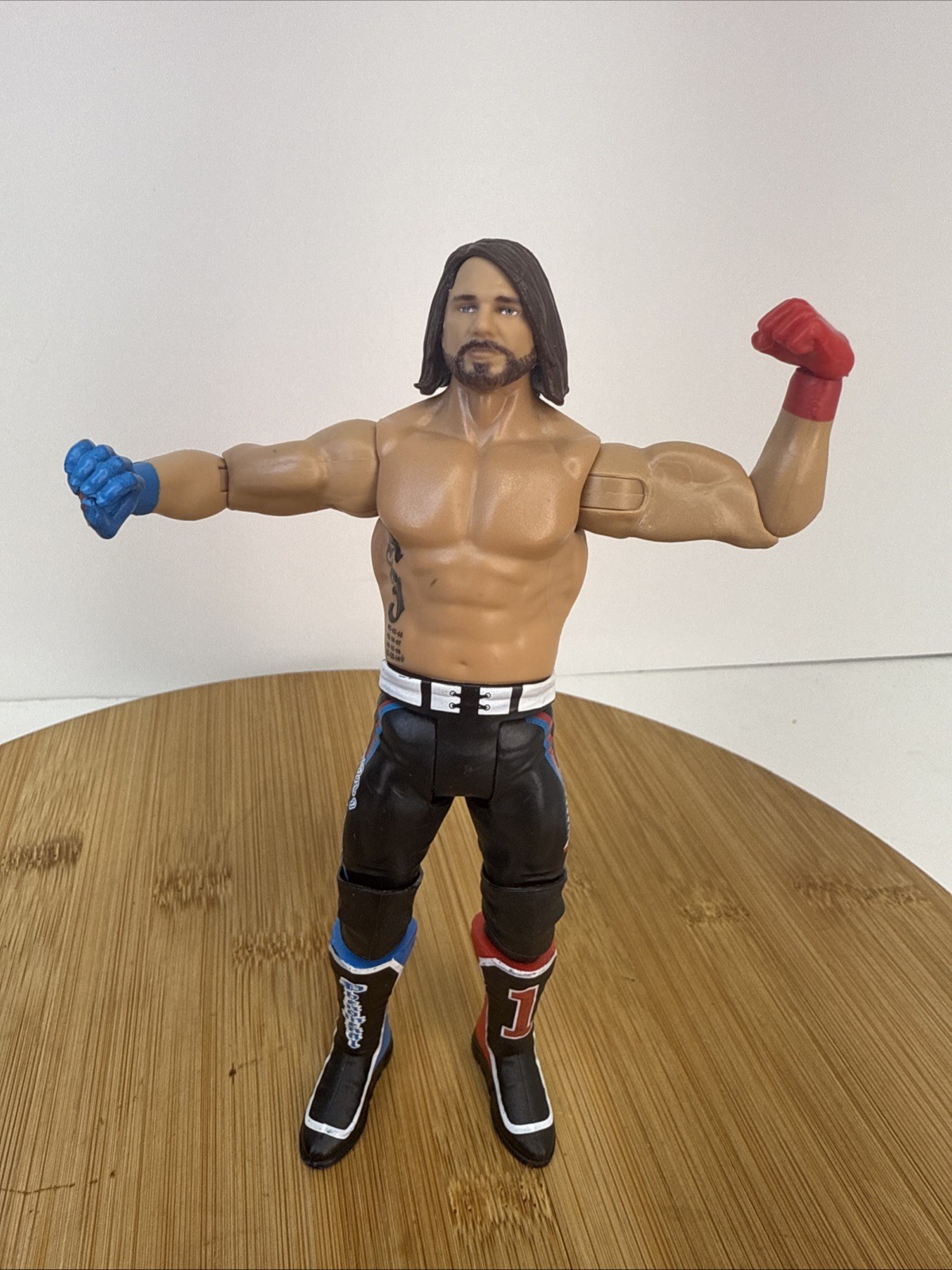 2017 Mattel WWE AJ Styles Phenomenal 1 Nero, Rosso, Blu Gear 6,75" Figura (A)