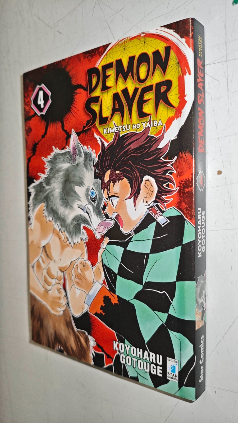DEMON SLAYER-KIMETSU NO YAIBA #  4 - Koyoharu Gotouge - STAR COMICS - MNX2