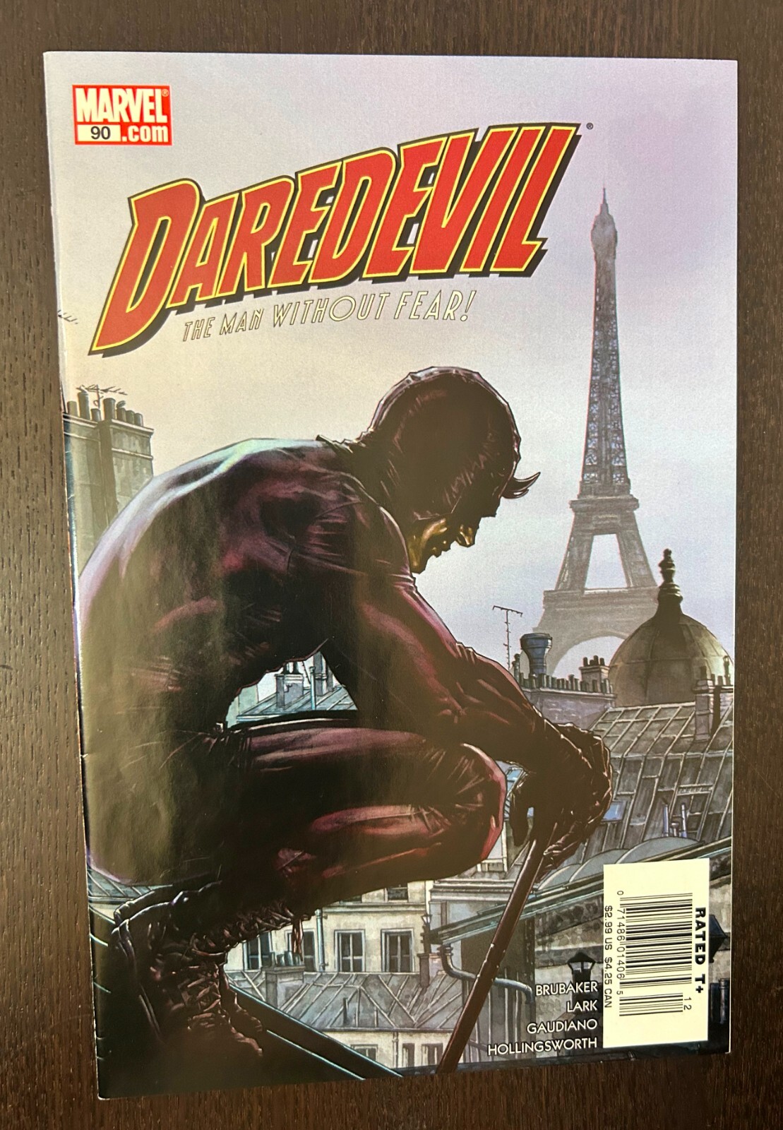 DAREDEVIL #90 (Marvel Comics 2006) -- NEWSSTAND Variant -- Brubaker -- VF/NM