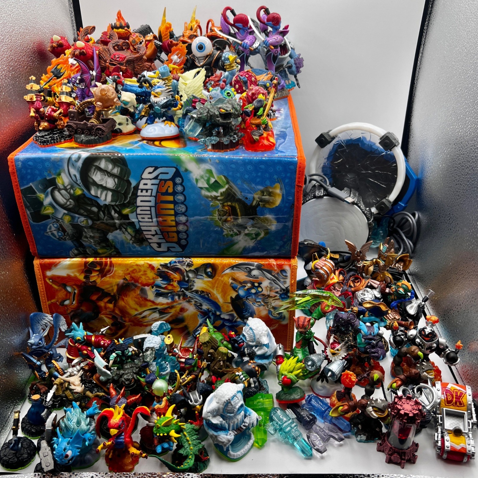 Skylanders Figure 80+,3 Portali, 2 Custodie, Trap Team, Giants, Spyro, Swap Force