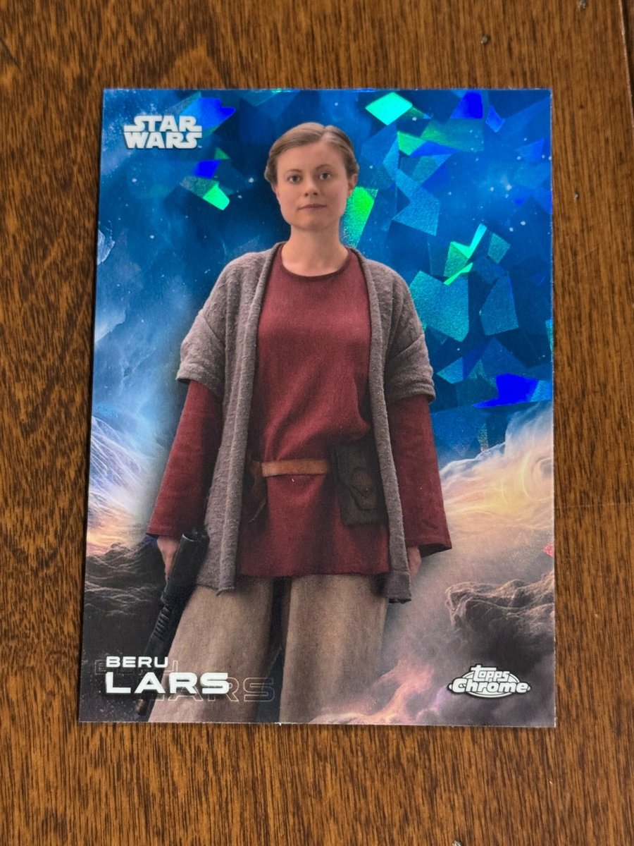 2025 Topps Chrome Star Wars Sapphire Beru Lars #7 