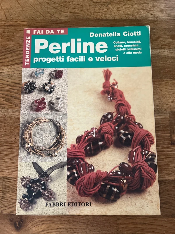 Libro accessori con le perline