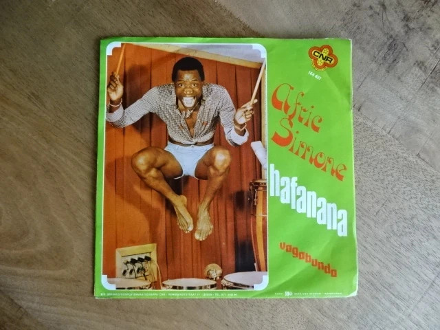 single Afric Simone Vagabundo / Hafanana