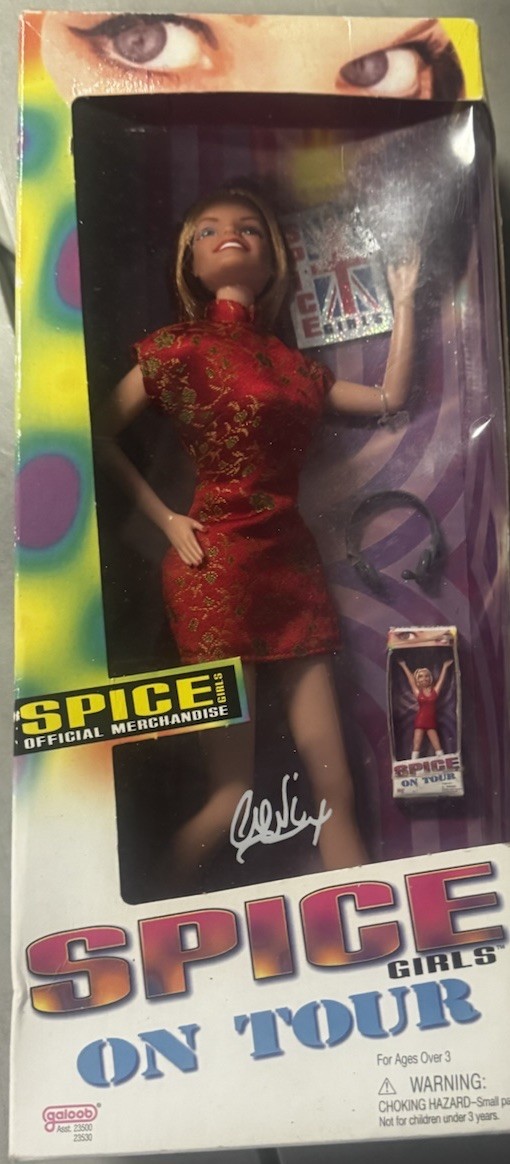 Spice Girls on Tour - 12 Geri Halliwell Doll - Ginger Spice! Box Wear!