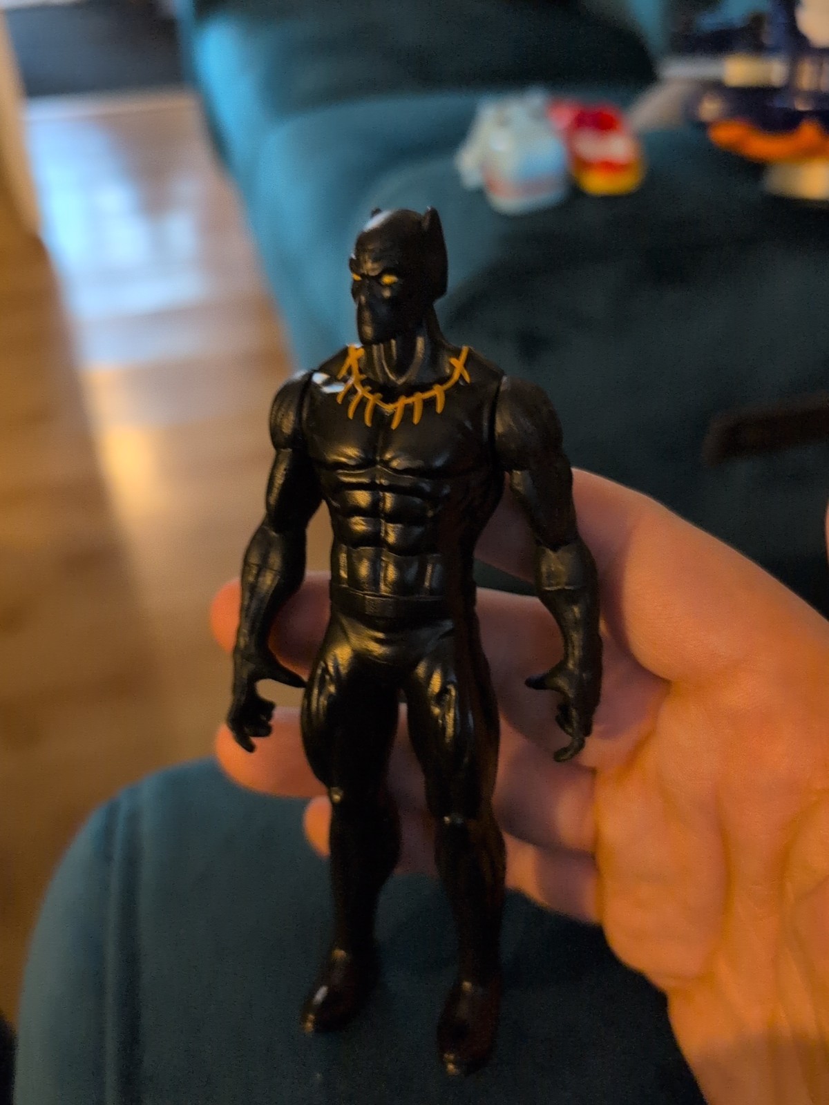 Black Panther Poseable Action Figure Hasbro 2017 Marvel Avengers 6-Inch Toy VGC