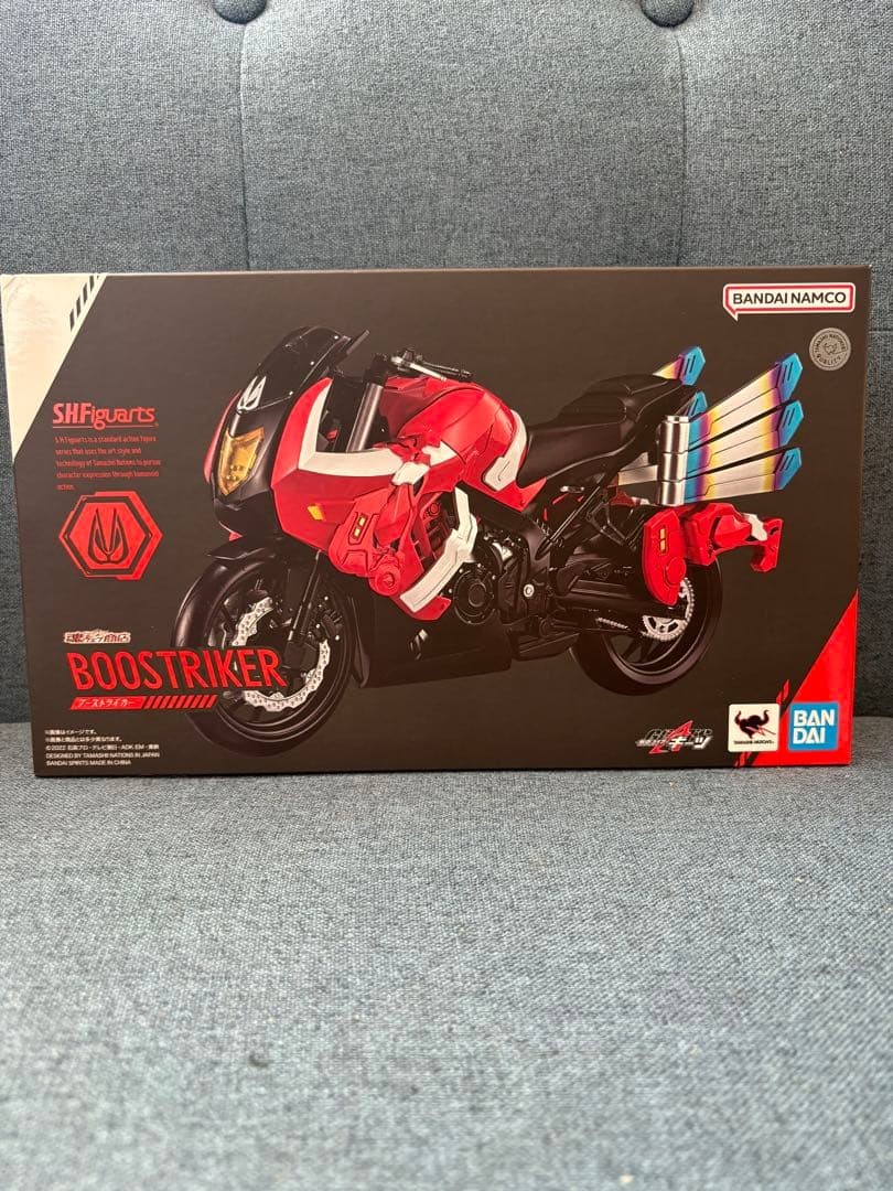Modellino S.H.Figuarts Kamen Rider Gets Boost Gear con confezione