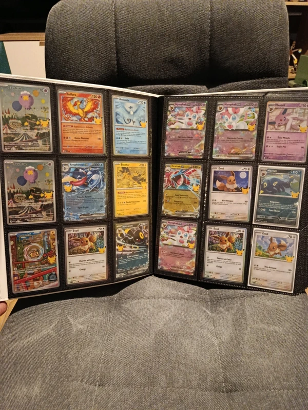 Carte pokémon 30 ans