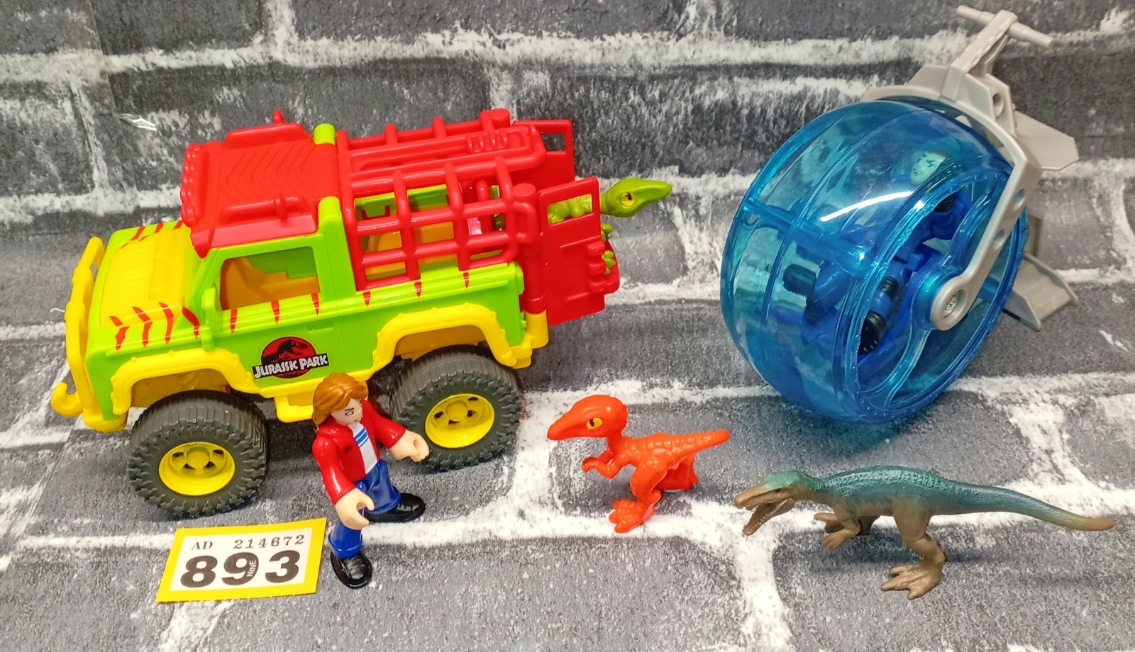 Imaginext Jurassic World Cretaceous Dino Jeep 4X4 Figures & Dinosaurs Playset B7