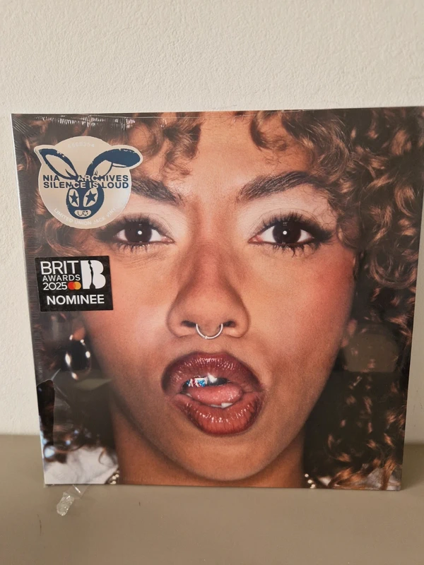Nia Archives - Silence Is Loud - Vinyle 1LP - Ltd.Ed Union Jack Vinyl