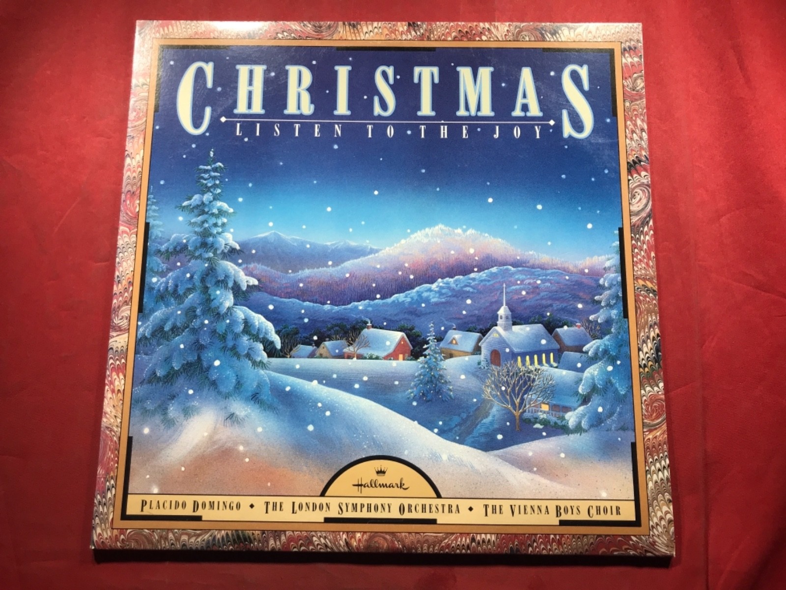 Q1-89 CHRISTMAS LISTEN TO THE JOY .... HALLMARK .... 1986 - RECORD - HOLIDAY