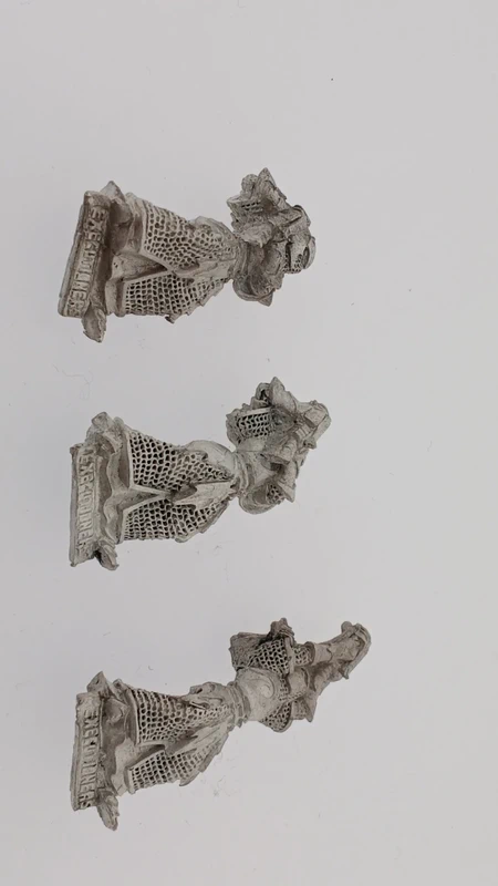 Dark Elf Executioners without blades